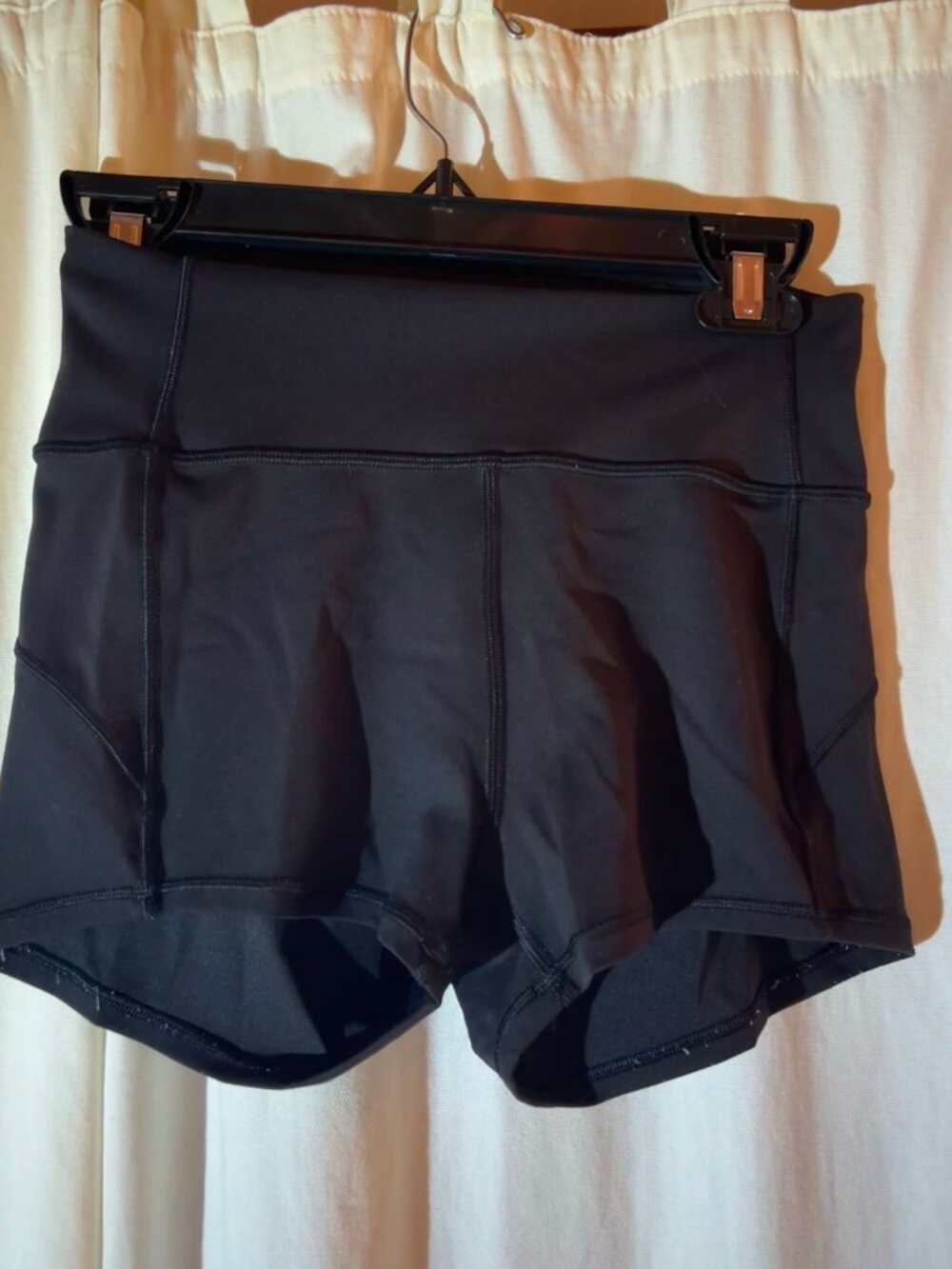 Lululemon black wunderunder shorts size 6